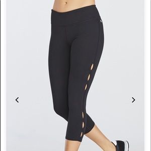 Fabletics Capri 💙 BNWT! Sz M. Black